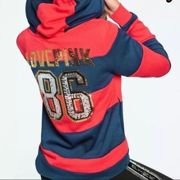 ‎Victoria’s
Secret PINK Hoodie - Picture 2 of 9